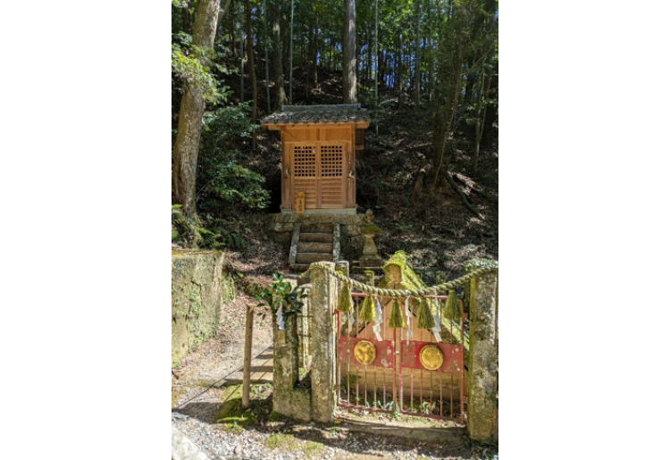 松平家伝承の泉「産湯の井戸」